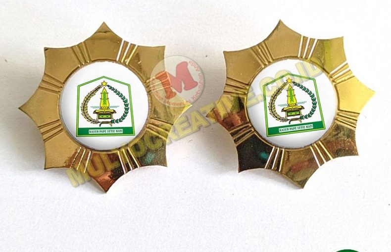 Medali Pesan Pin Enamel Lencana Pin Plakat Akrilik Lycal Resin Sabuk